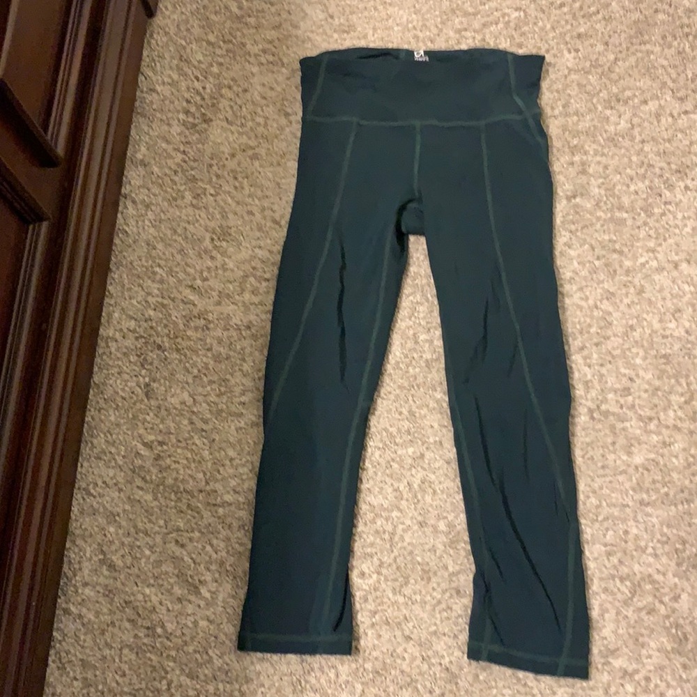 Green athletic leggings